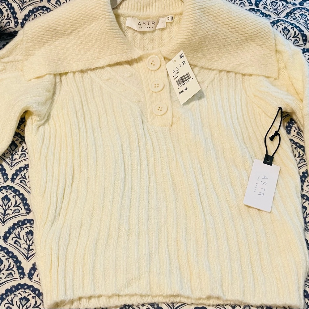 NEW WITH TAGS! ASTR The Label Button Polo Sweater, Size X-Small - Picture 6 of 10